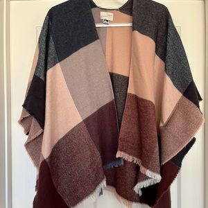 Color Block Shrug One Size Universal Threads